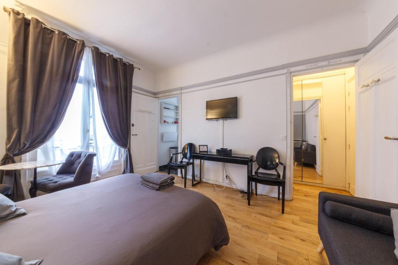 Private Studio - Avenue Des Champs-Elysees Apartment Paris Exterior photo
